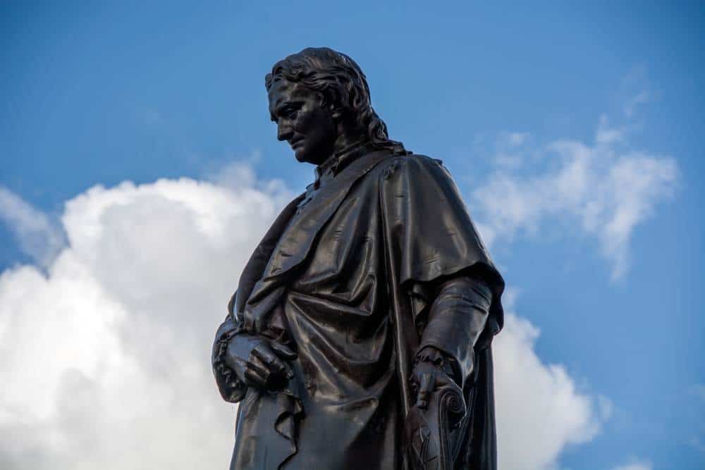 What Is Isaac Newton Known For