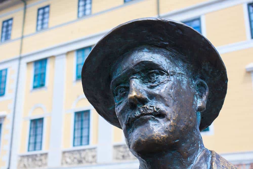 who was James Joyce